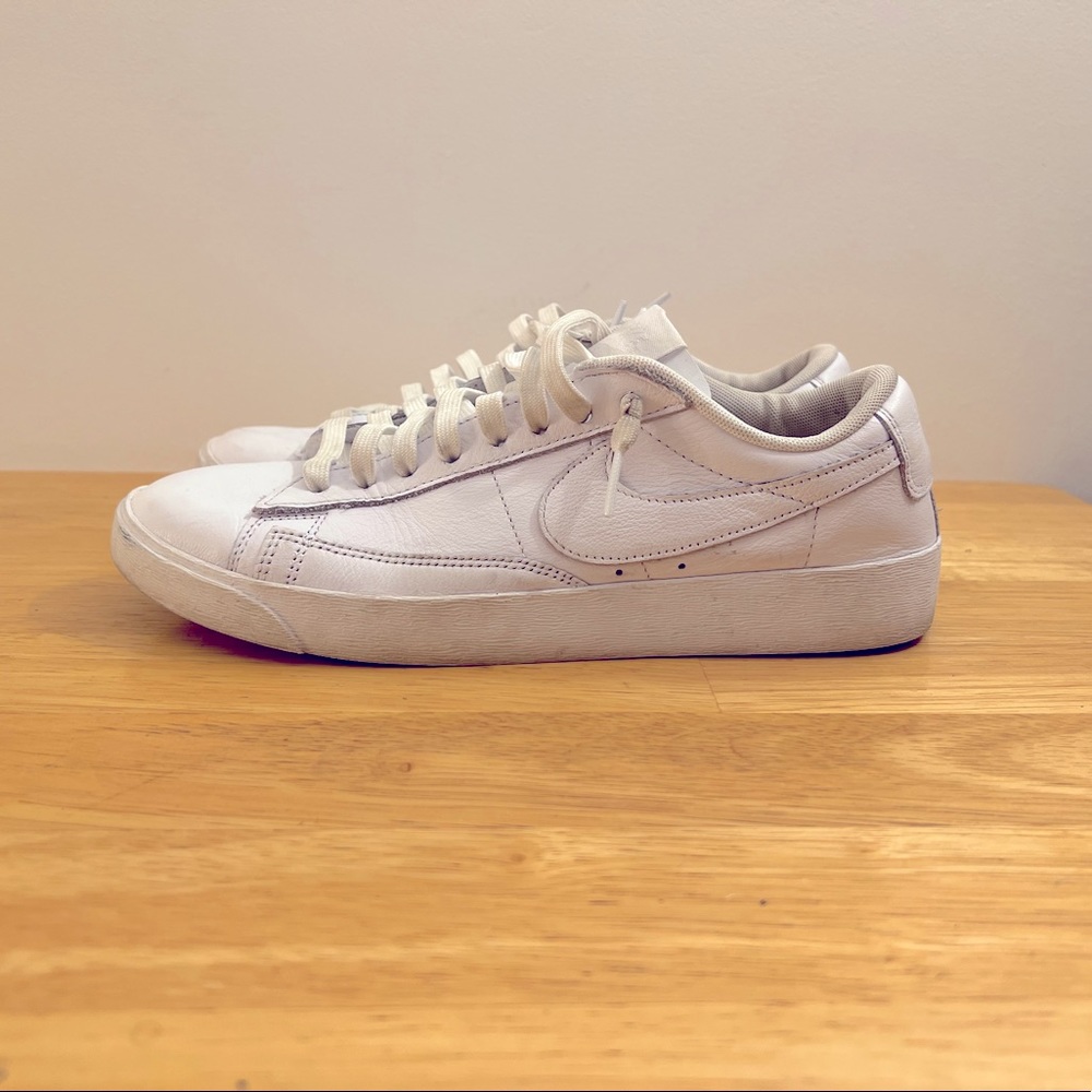 White Nike Sneakers